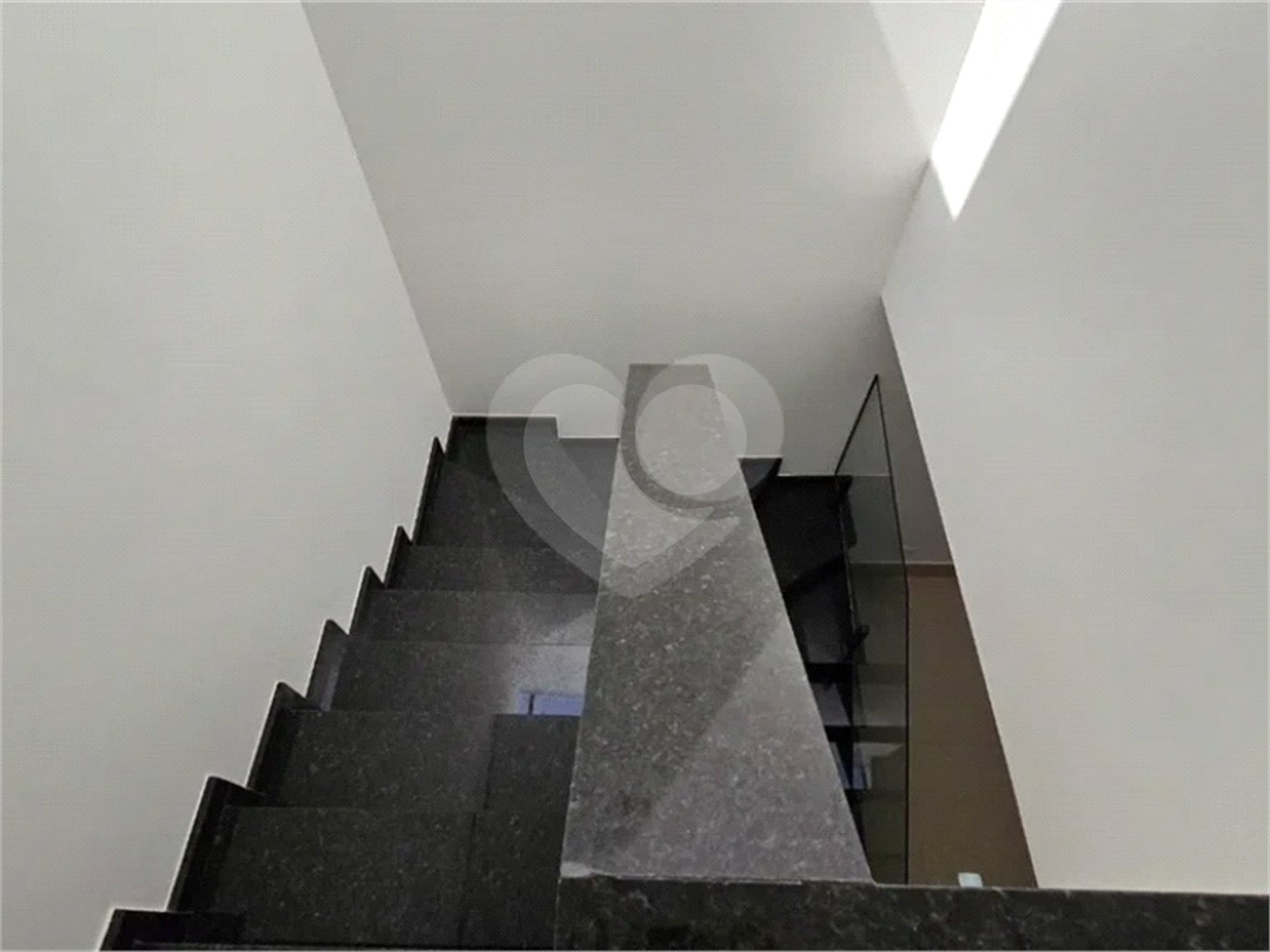 Sobrado à venda com 3 quartos, sendo 1 suíte, em Jardim Maristela, São Paulo, SP