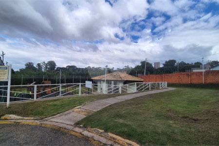 Casa à venda com 3 quartos, sendo 1 suíte,  no condomínio Residencial Horto Villagio, Sorocaba - SP