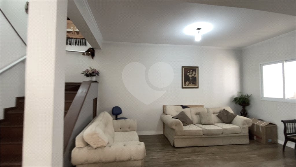 Casa à venda com 4 quartos, sendo 2 suítes, em Jardim Guanca, São Paulo, SP
