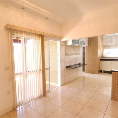 Casa à venda com 3 quartos, sendo 1 suíte, no condomínio Veneto, Araraquara - SP