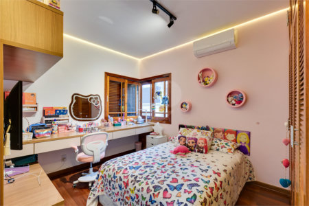 Casa à venda com 4 suítes em Chácara Monte Alegre, São Paulo, SP