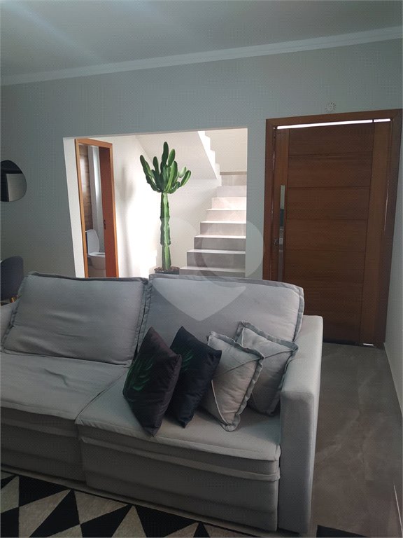 Sobrado à venda com 3 quartos, sendo 1 suíte,  no Centro, Bom Jesus dos Perdões, SP