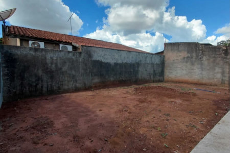 Casa à venda com 3 quartos, sendo 1 suíte,  em Jardim Flamboyant, Três Lagoas, MS