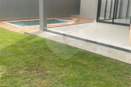 Terreno à venda com 3 suítes no condomínio Terras de Atibaia 1, Atibaia - SP