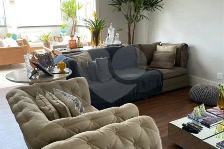 Apartamento à venda com 3 quartos, sendo 1 suíte,  em Vila Suzana, São Paulo, SP