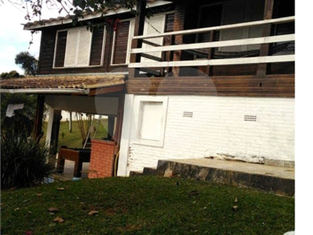 Chácara à venda com 4 quartos, sendo 2 suítes,  em Invernada, Mairiporã, SP