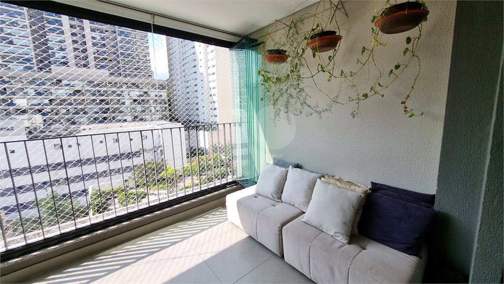 Apartamento à venda com 2 quartos, sendo 1 suíte, em Pinheiros, São Paulo, SP