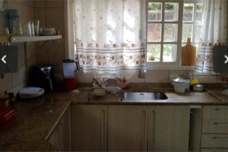 Chácara à venda ou para alugar com 4 quartos, sendo 1 suíte, em Vila Omízollo, Louveira, SP
