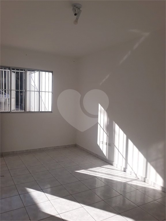 Sobrado para alugar com 3 quartos, sendo 1 suíte, em Esplanada Mendes Moraes, São Roque, SP