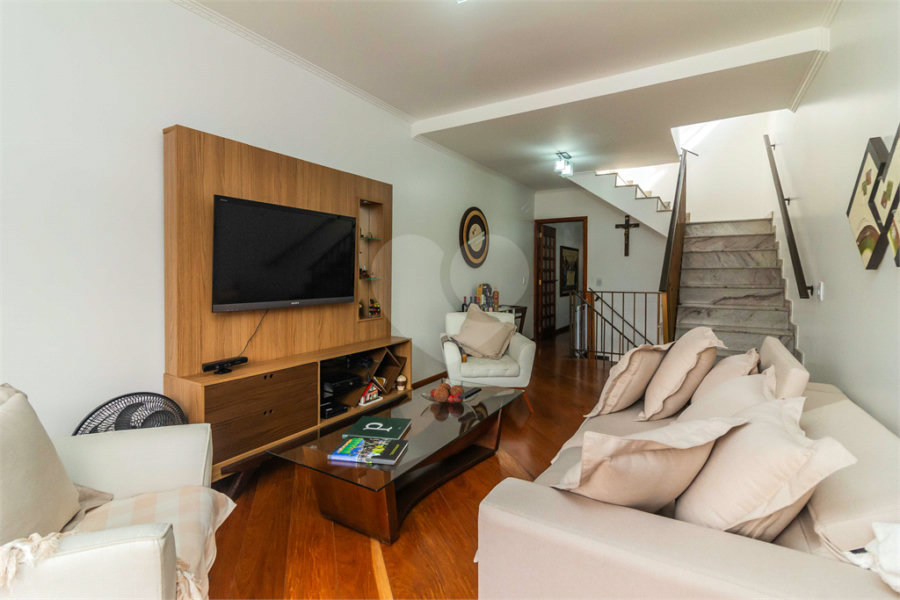 Casa à venda com 3 quartos, sendo 1 suíte, em Horto Florestal, São Paulo, SP