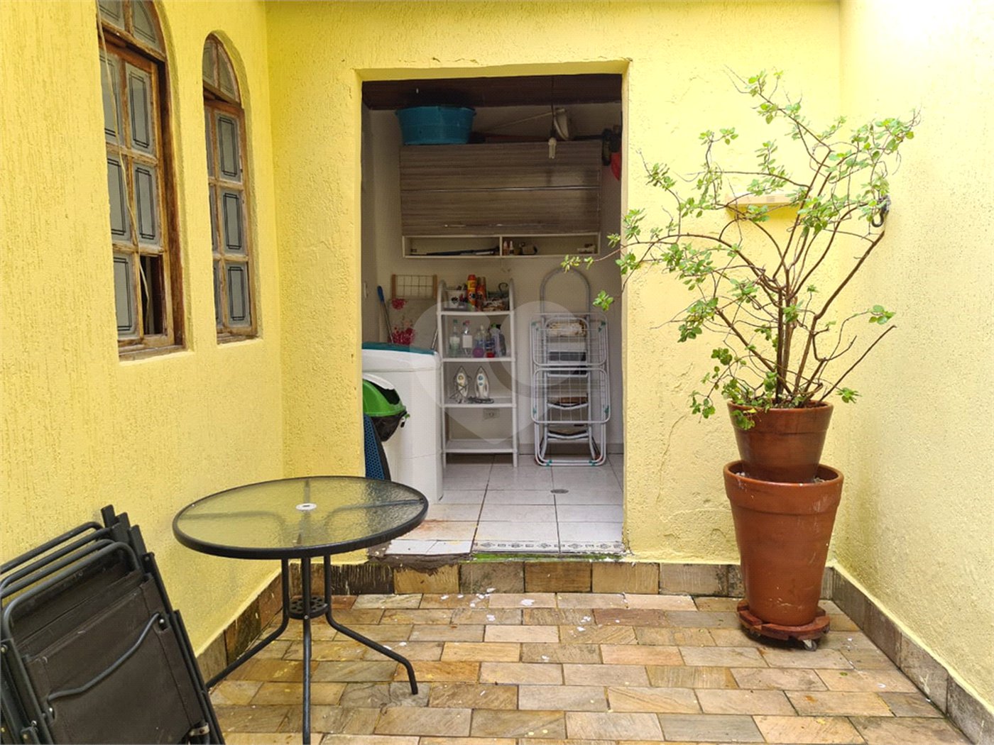 Casa à venda na Vila Esperança com 230m² 3 dormitórios 1 suíte 3 banheiros 3 vagas