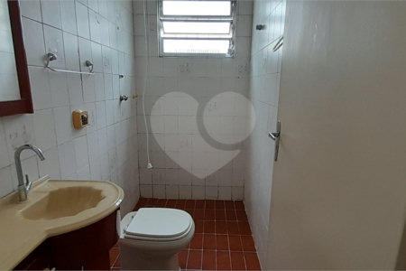 Casa à venda com 3 quartos, sendo 1 suíte, em Santo Amaro, São Paulo, SP
