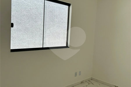 Casa à venda com 2 quartos, sendo 1 suíte, em Residencial Antares, Taubaté, SP