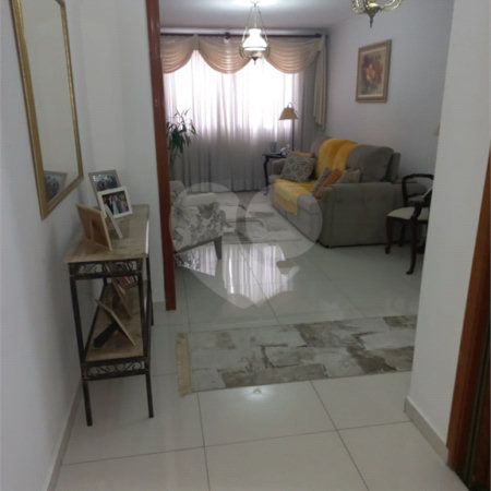 Sobrado à venda com 3 quartos em Jardim Marisa, São Paulo, SP