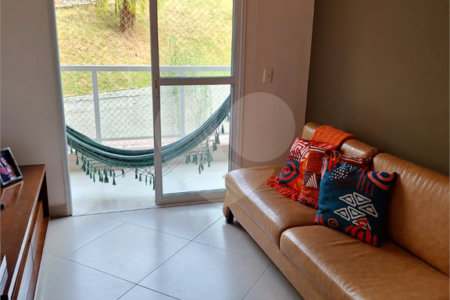 Apartamento à venda com 3 quartos, sendo 1 suíte, em Pinheirinho, Vinhedo, SP