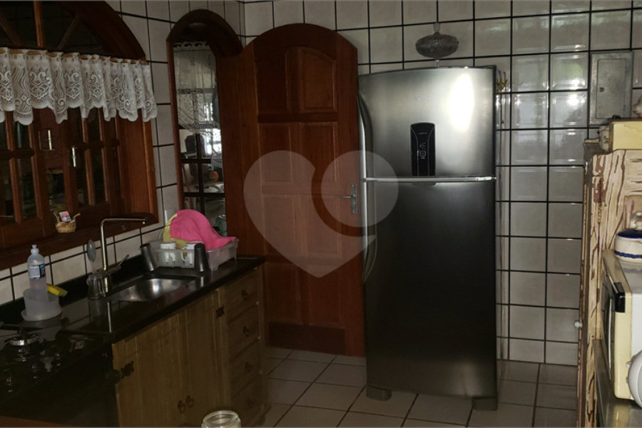 Casa à venda com 4 quartos, sendo 1 suíte, em Serra da Cantareira, Mairiporã, SP