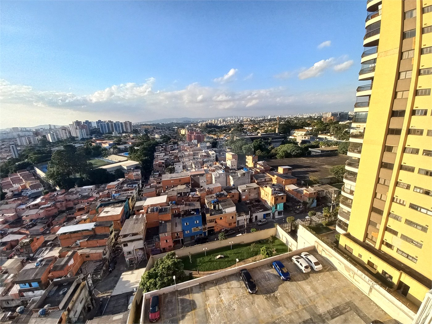 Apartamento à venda ou para alugar com 2 quartos, sendo 1 suíte,  em Fazenda Morumbi, São Paulo, SP