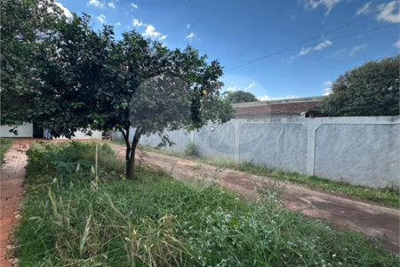 Casa à venda com 2 quartos em Jardim das Rosas, Ponta Porã, MS