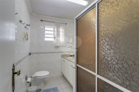 Sobrado à venda com 6 quartos em Chácara Santo Antônio, São Paulo, SP