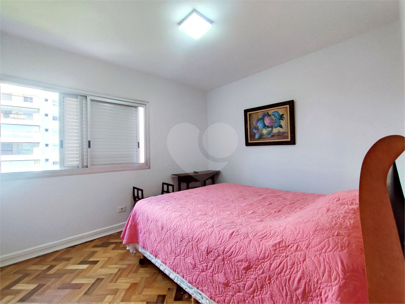 Apartamento à venda com 3 quartos, sendo 1 suíte, em Alto da Boa Vista, São Paulo, SP