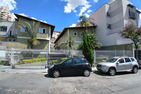 Casa à venda com 3 quartos, sendo 1 suíte, no condomínio Res Saint Honoré, São Paulo - SP
