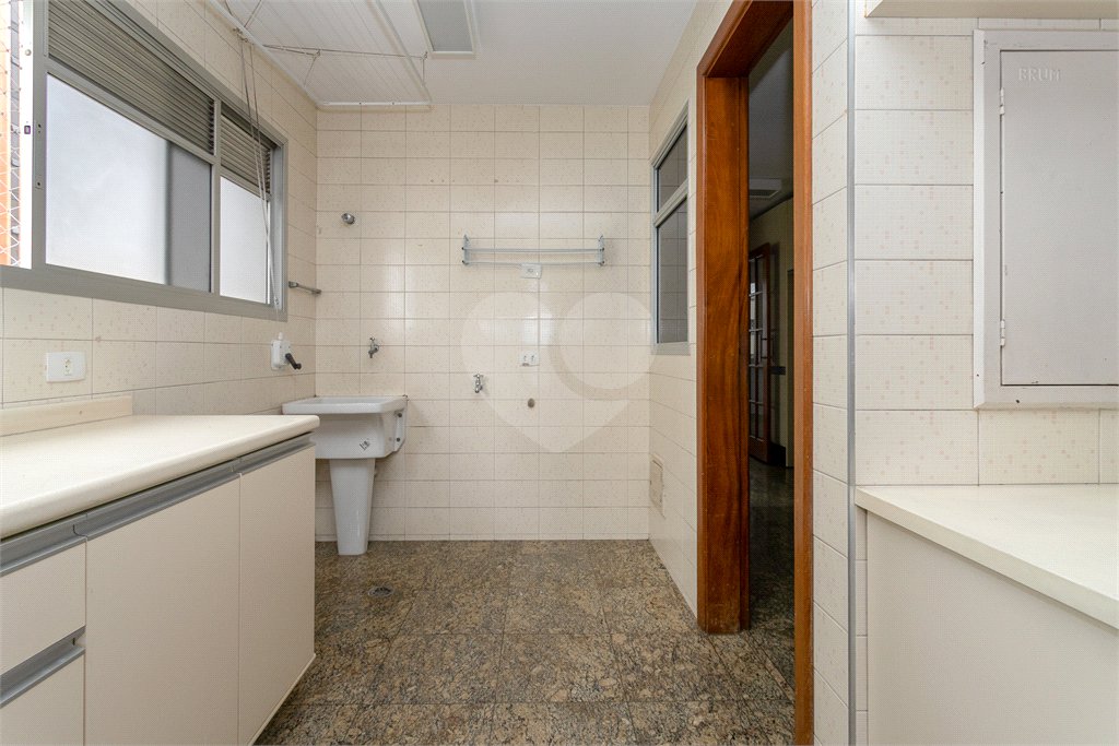 Apartamento à venda com 4 quartos, sendo 3 suítes, em Perdizes, São Paulo, SP