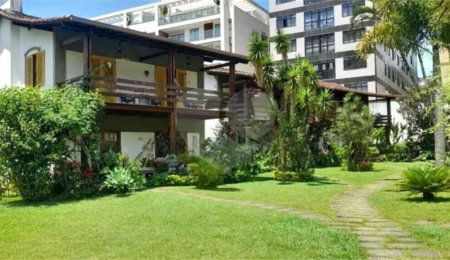 Casa à venda com 3 quartos, sendo 1 suíte,  em Corta Vento, Teresópolis, RJ