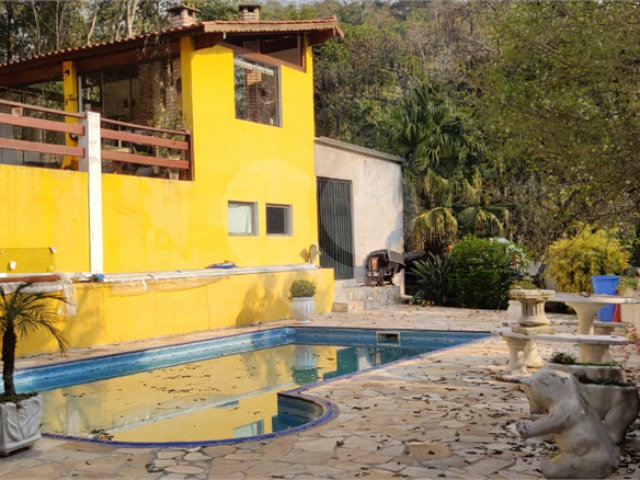 Casa à venda com 4 quartos, sendo 1 suíte,  em Serra da Cantareira, Mairiporã, SP