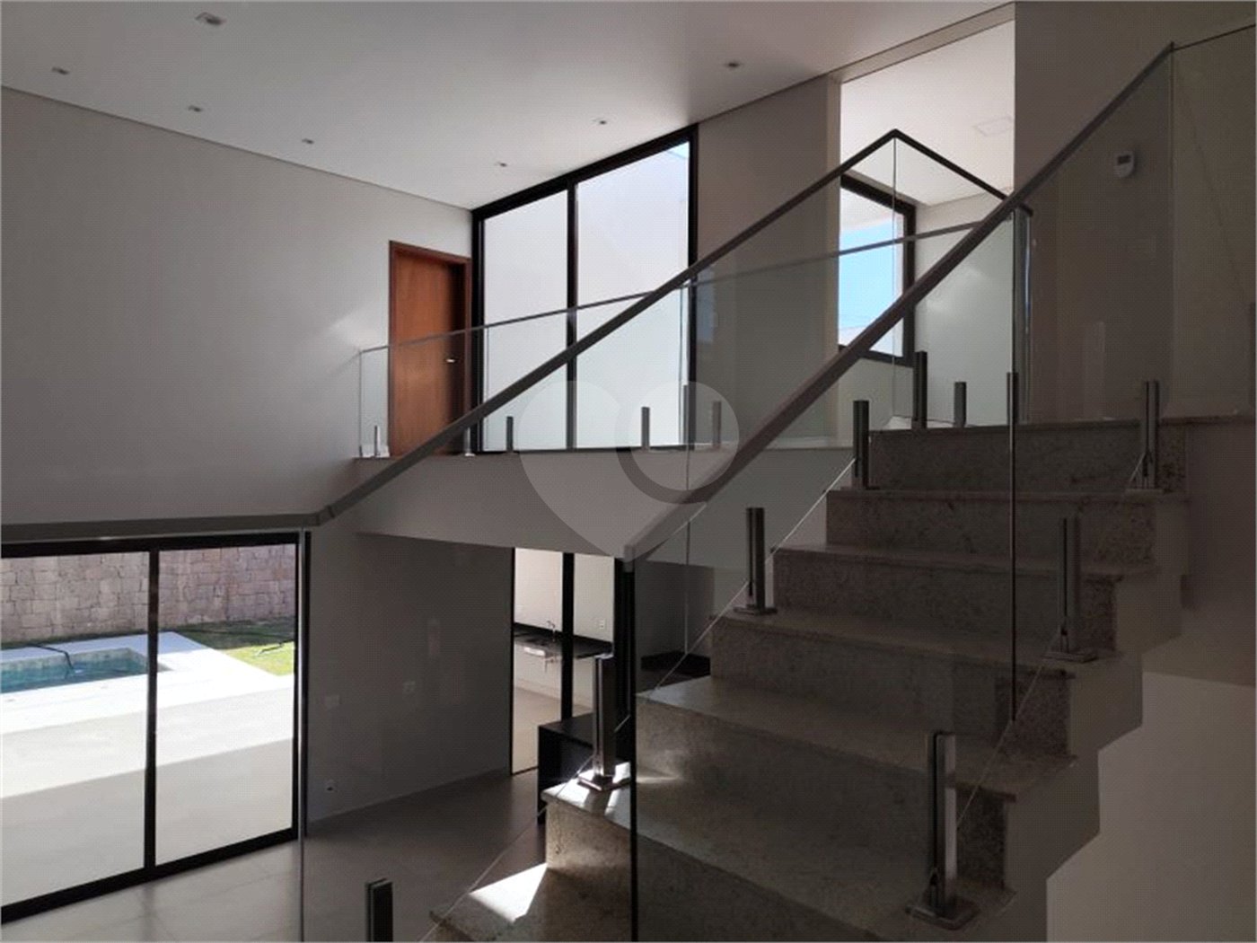 Casa à venda com 3 suítes no condomínio Recanto das Palmas, Vinhedo - SP