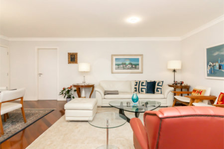 Apartamento à venda com 4 quartos, sendo 2 suítes, em Alto da Boa Vista, São Paulo, SP