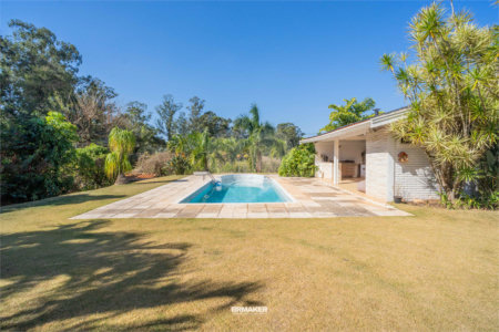 Casa à venda com 3 quartos, sendo 1 suíte,  no condomínio Vinhas da Vista Alegre - Lado Sede, Vinhedo - SP