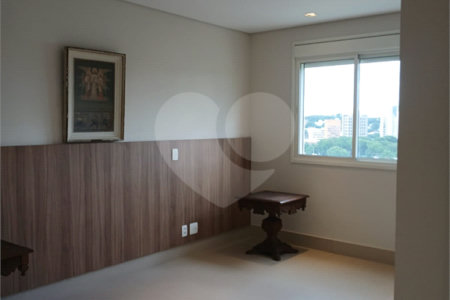 Apartamento à venda com 4 suítes em Anhangabaú, Jundiaí, SP