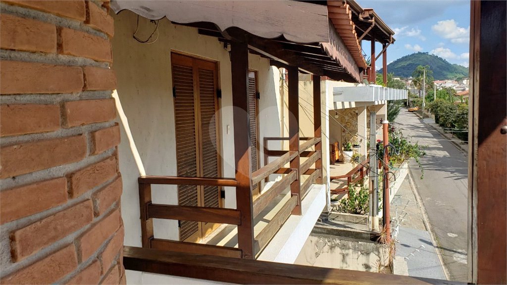 Casa à venda com 3 quartos, sendo 1 suíte, em Jardim das Flores, Atibaia, SP