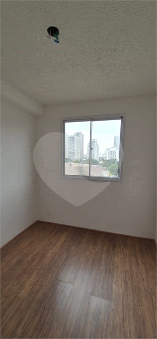Apartamento à venda com 2 quartos em Parque Industrial Tomas Edson, São Paulo, SP