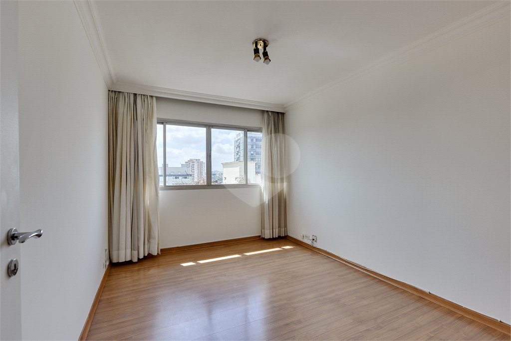 Apartamento à venda com 4 suítes em Campo Belo, São Paulo, SP