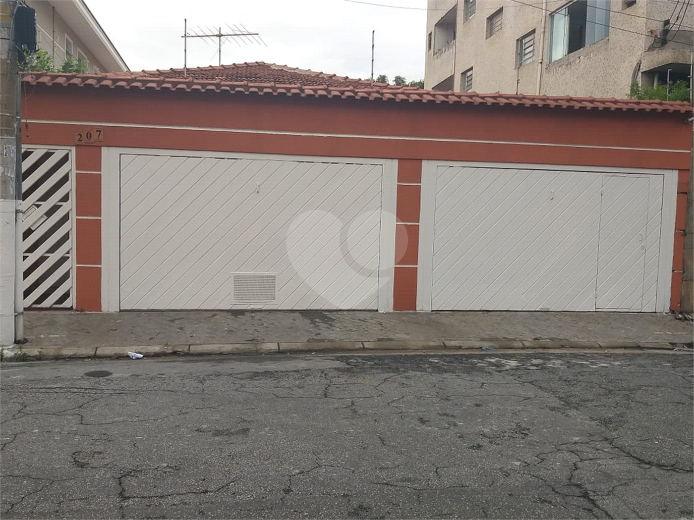 Sobrado à venda ou para alugar com 4 quartos, sendo 1 suíte,  em Santana, São Paulo, SP