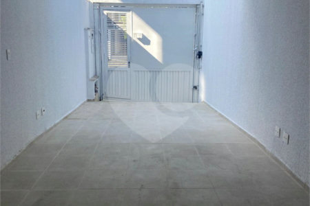 Sobrado à venda com 3 quartos, sendo 1 suíte,  em Vila Pires, Santo André, SP