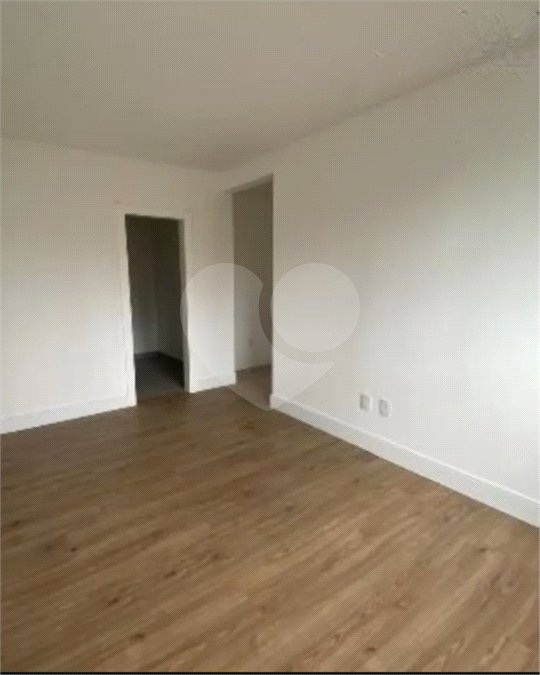 Apartamento à venda com 4 suítes em Meia Praia, Itapema, SC