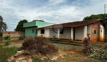 Chácara à venda com 3 quartos em Vila Mazzei, Itapetininga, SP