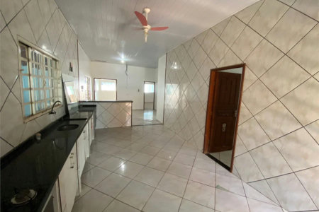 Casa à venda com 3 quartos, sendo 1 suíte, em São Félix, Balsas, MA