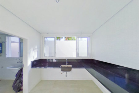 Casa à venda com 4 quartos, sendo 3 suítes,  em Jardim Marajoara, São Paulo, SP