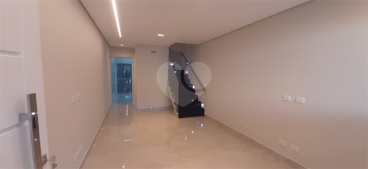 Sobrado à venda com 3 quartos, sendo 1 suíte, em Vila Guilherme, São Paulo, SP