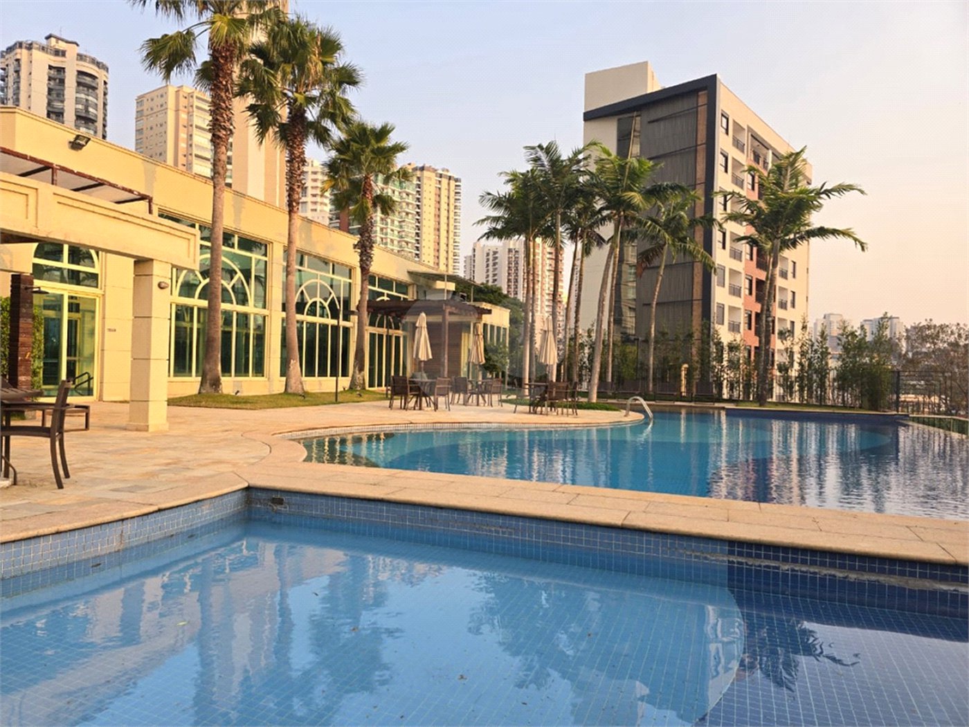 Apartamento à venda com 4 suítes em Santana, São Paulo, SP