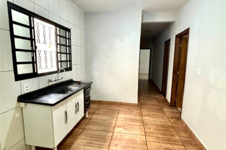Casa à venda com 3 quartos, sendo 1 suíte, em Jardim Tropical, Sorocaba, SP