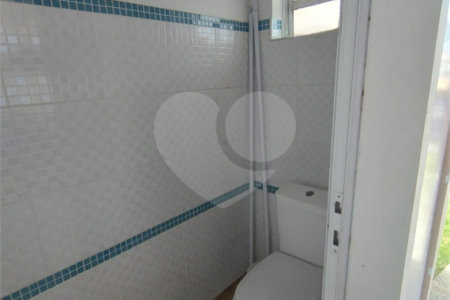 Casa à venda com 3 quartos, sendo 1 suíte, no condomínio Bosque de Greviléa, Vinhedo - SP