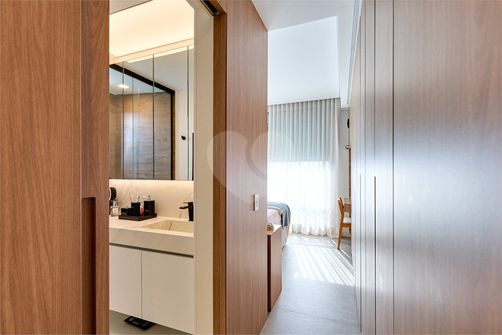 Apartamento à venda com 3 suítes em Brooklin, São Paulo, SP