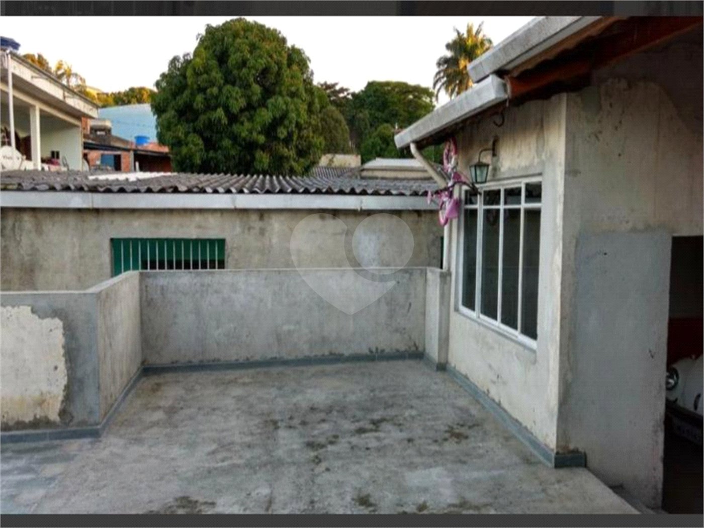 Sobrado à venda com 4 quartos, sendo 2 suítes, em Jaraguá, São Paulo, SP