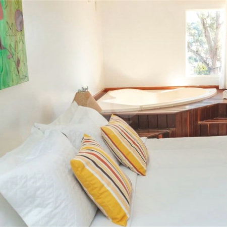 Hotel à venda com 46 suítes, em Portal da Ferradura, Armação dos Búzios, RJ