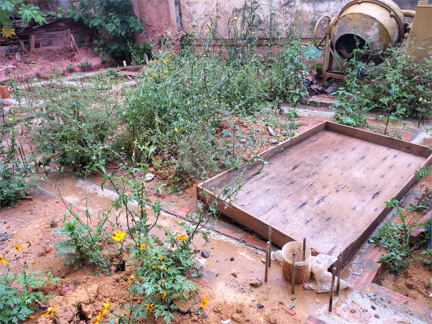 Terreno à venda em Jardim Rizzo, São Paulo, SP