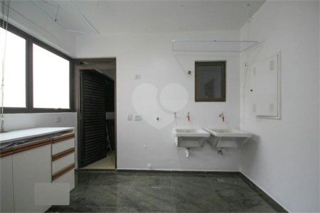 Apartamento à venda com 4 quartos, sendo 2 suítes,  em Real Parque, São Paulo, SP